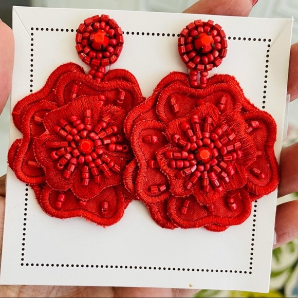 Stella & Dot | Retired Coral Red Hand-beaded Ella Grace Earrings - Picture 3 of 7